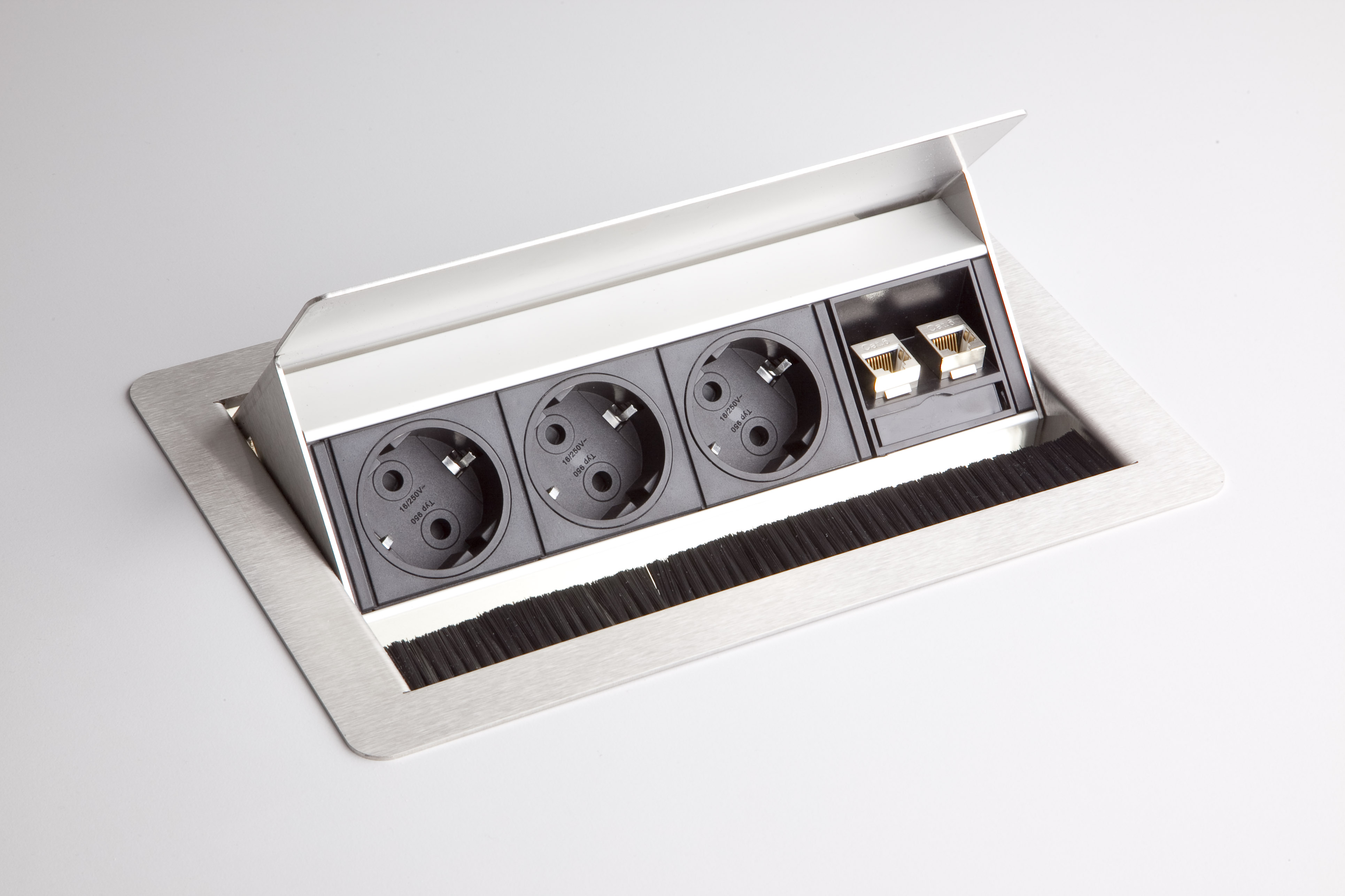 Steckdosenl. 3xVDE Steckd./2xRJ45 mit Fräsung