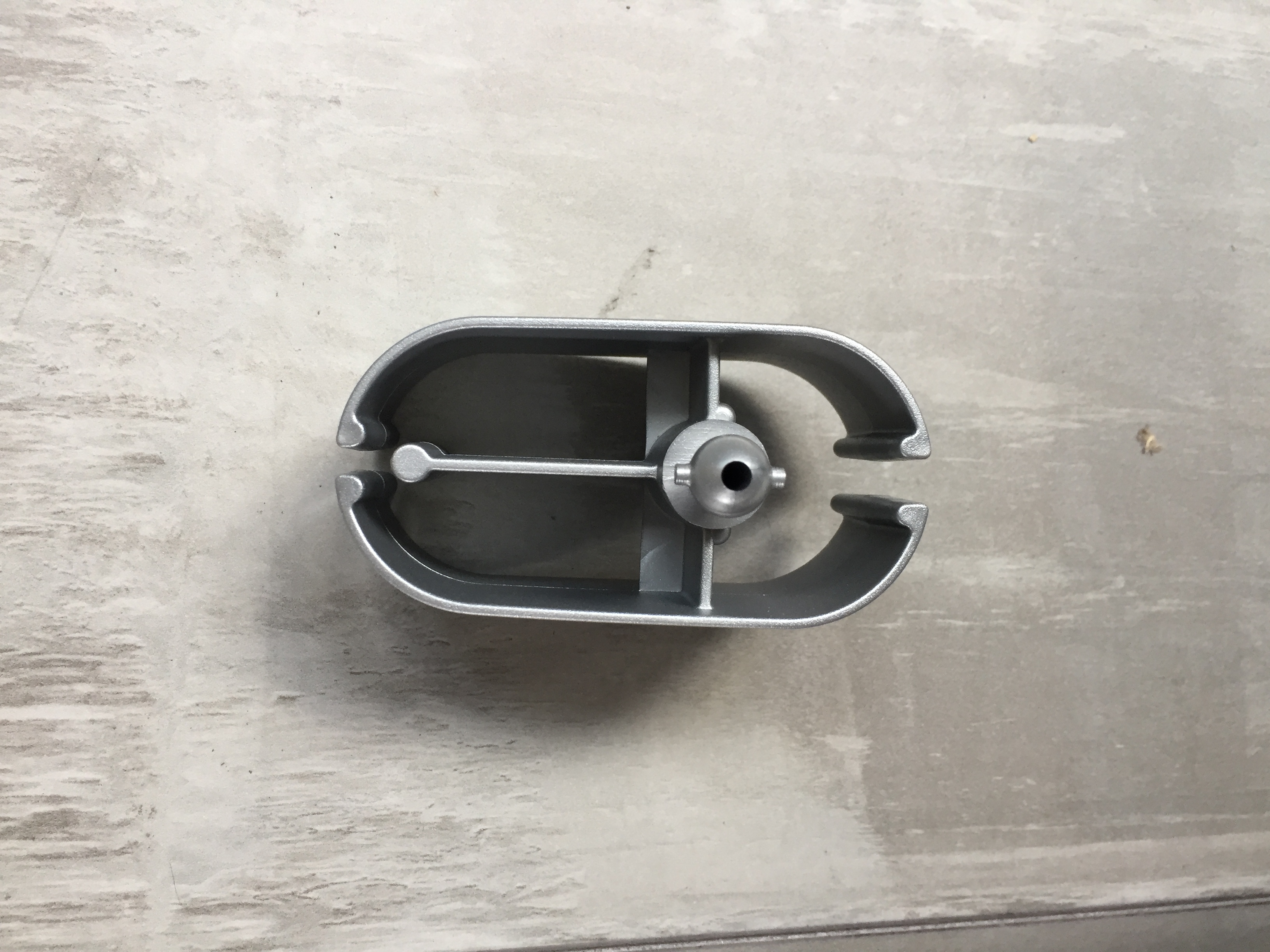 Kabelführung vertikal Silber